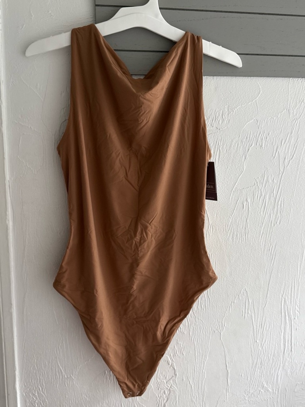 Sleeveless Bodysuit in Caramel